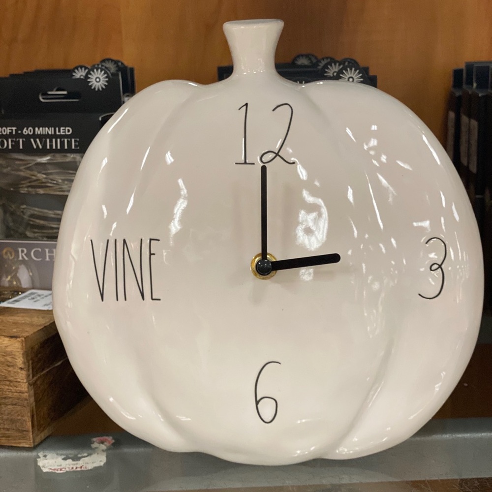 Rae Dunn Pumpkin Clock